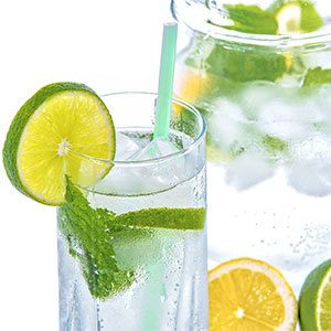 agua de limon para adelgazar