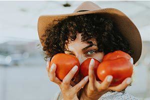 Qué Beneficios Tiene El Tomate Crudo